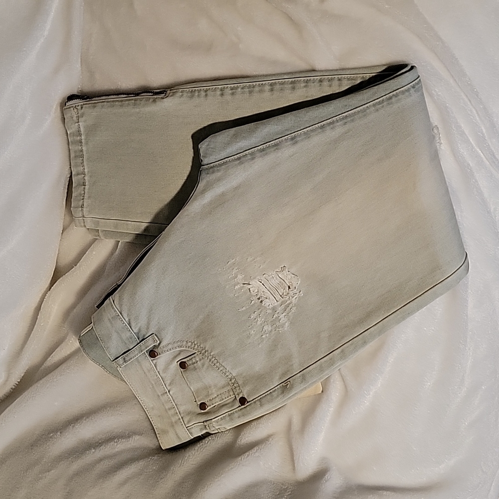 LIRA Keepsake Denim Jean